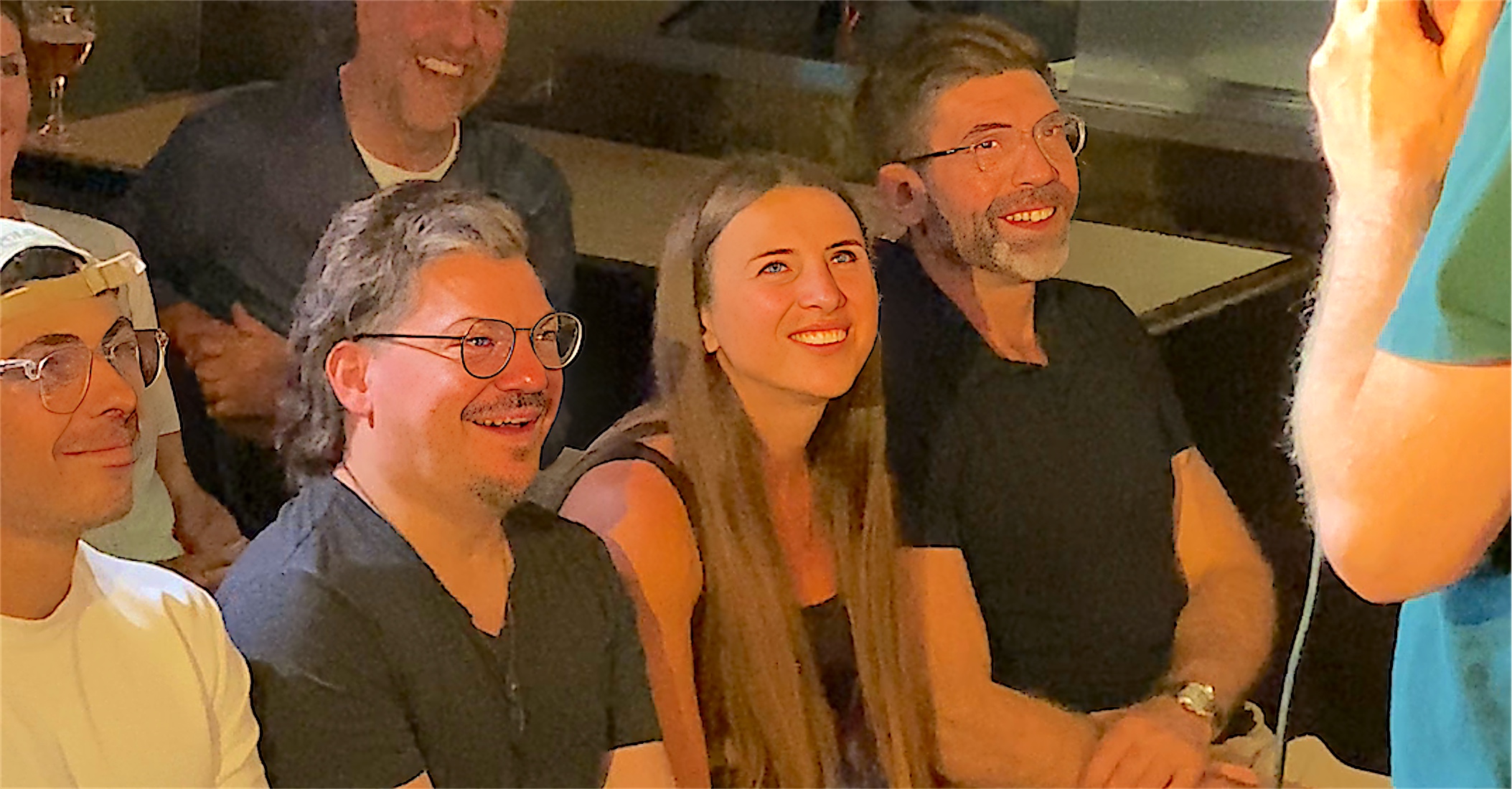 IN YOUR FACE Comedy, the audience laughing at a live English stand-up comedy show in Zürich (2026)