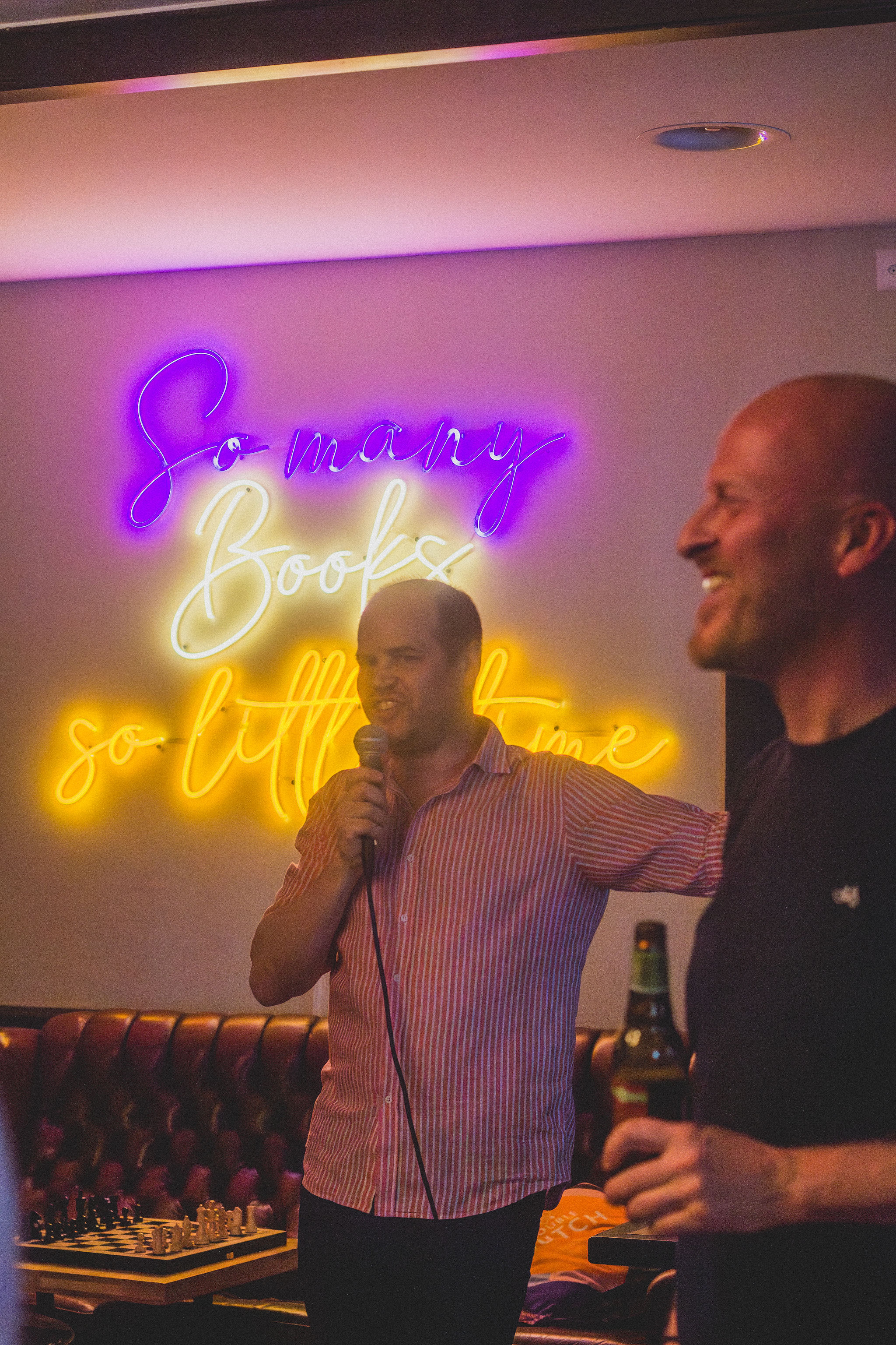 IN YOUR FACE Comedy, the audience at a live English stand-up comedy show in Zürich (2026)