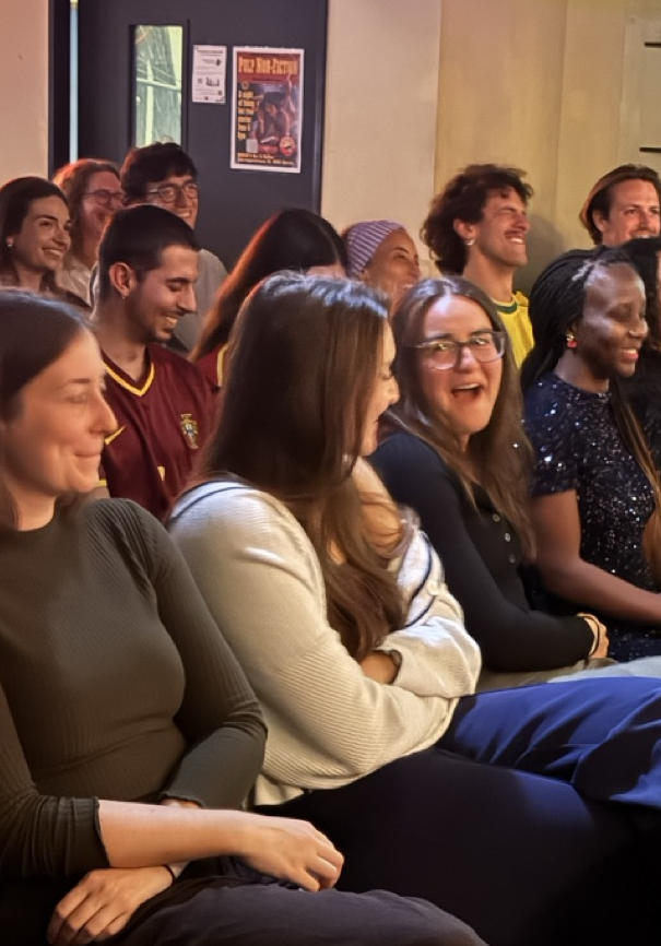 IN YOUR FACE Comedy, a packed audience laughing at a live English stand-up comedy show in Zürich (2026)