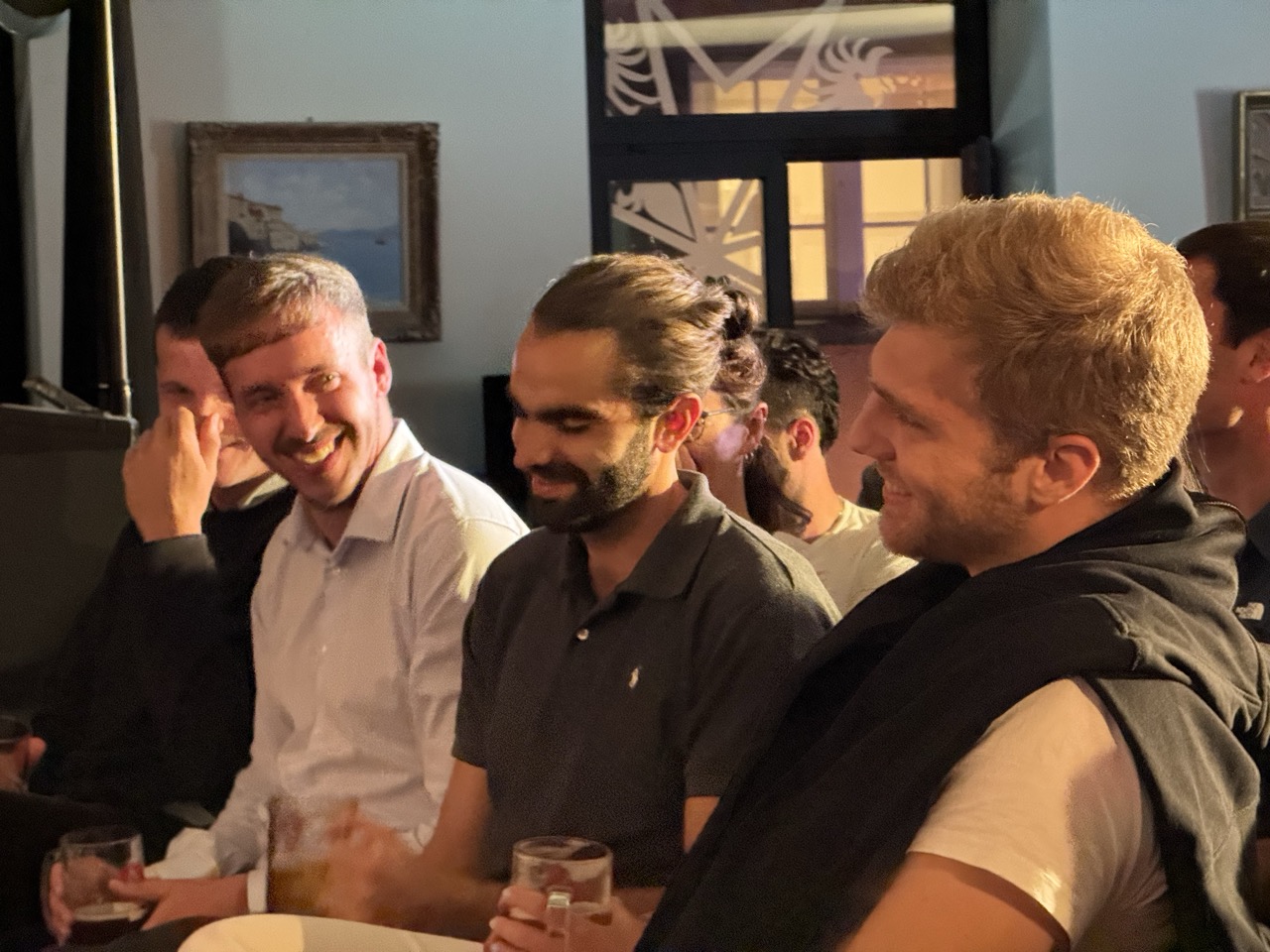 IN YOUR FACE Comedy, the audience laughing at a live English stand-up comedy show in Zürich (2026)