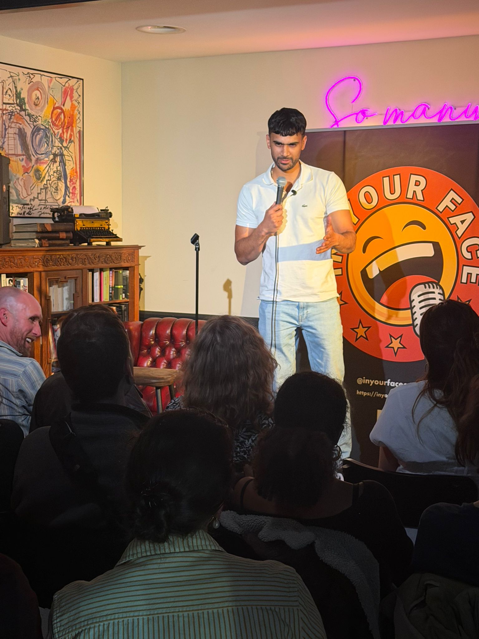 Prak The Comedian performing stand-up at IN YOUR FACE Comedy in Zürich