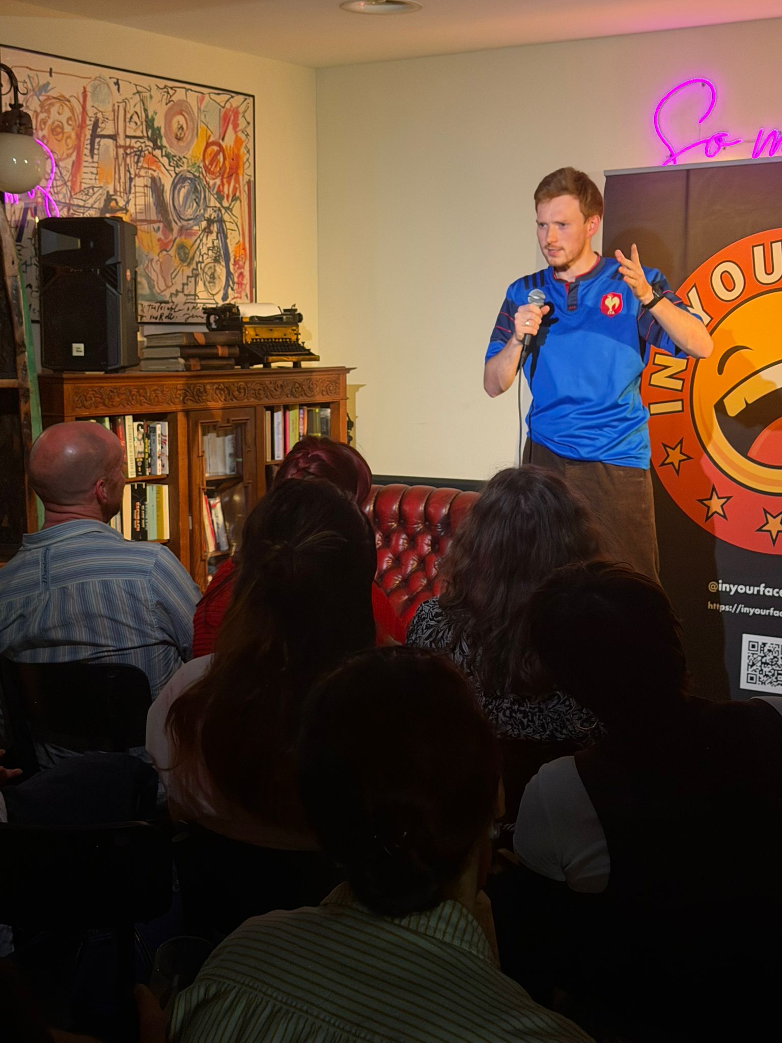 Don Murphy performing stand-up at IN YOUR FACE Comedy in Zürich