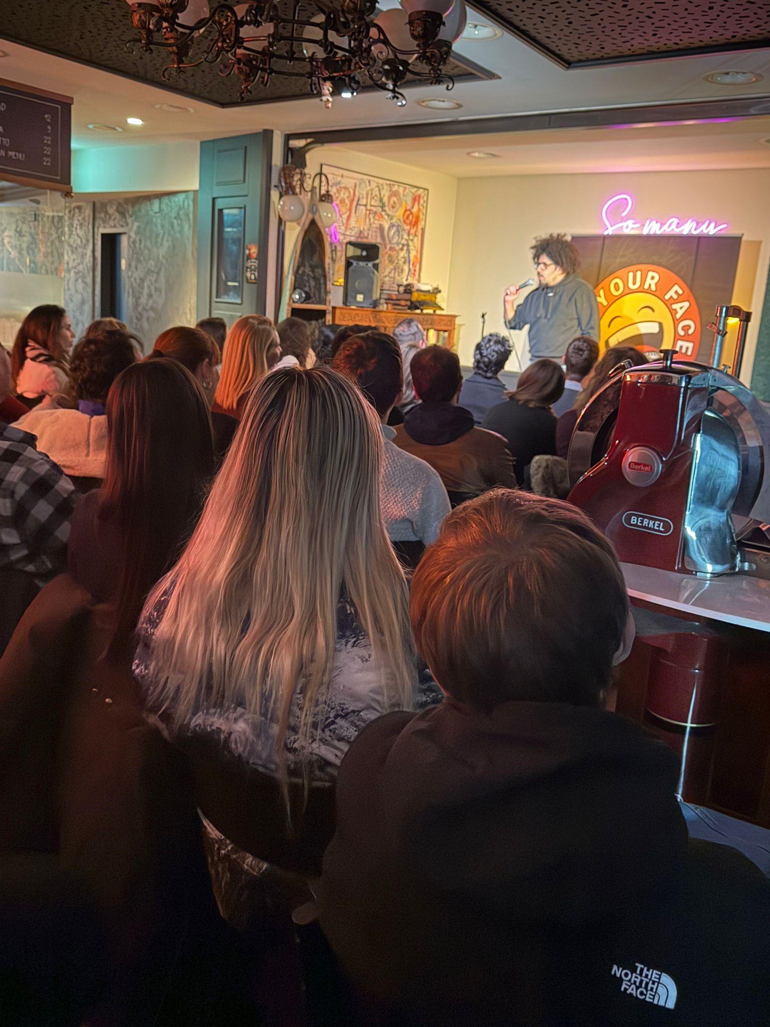 Domenico performing stand-up at IN YOUR FACE Comedy in Zürich