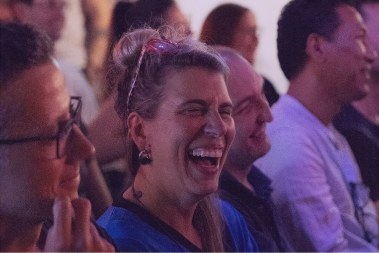 Comedy Brew • English Stand-Up Comedy Open Mic • EVERY Thursday at ROBINS in Niederdorf Zürich
